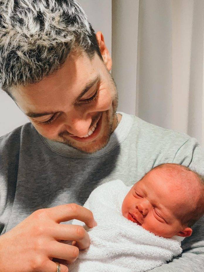 Mazeltov! Locnville’s Brian Spencer And Simone De Kock Welcome Baby Boy Rome - www.peoplemagazine.co.za - Rome