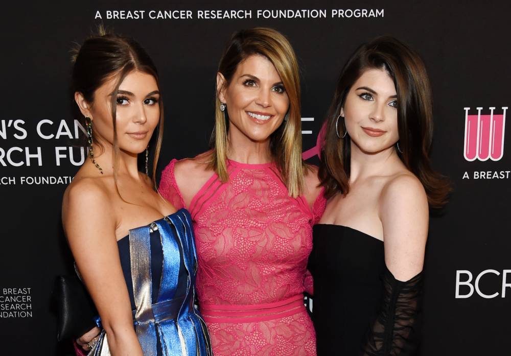 Lori Loughlin hoping to serve prison sentence at a different time than husband for daughters’ sake: report - www.foxnews.com - California