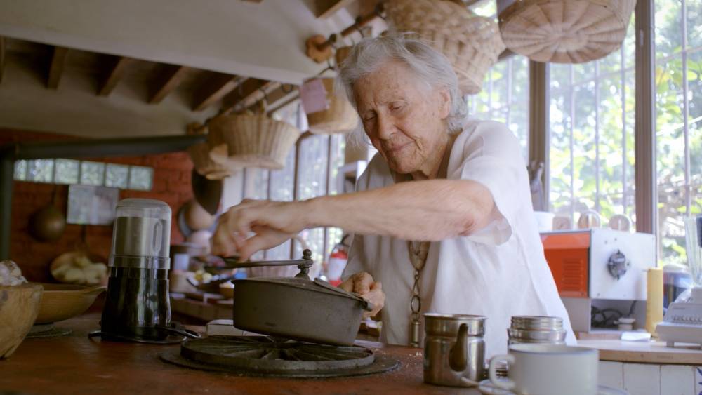 ‘Nothing Fancy’ Documentary Spotlights Diana Kennedy, an Early Champion of Mexican Cuisine - variety.com - Britain - Mexico - county Carroll