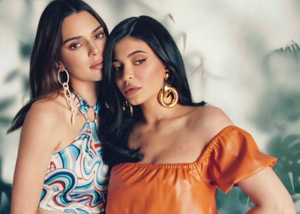 Kylie And Kendall Jenner Put Their Beach Bodies On Full Display - celebrityinsider.org - county Kendall