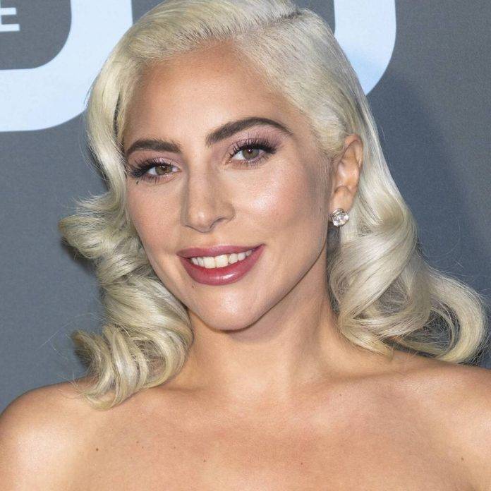 Lady Gaga celebrating album release with $100,000 charity donation - www.peoplemagazine.co.za