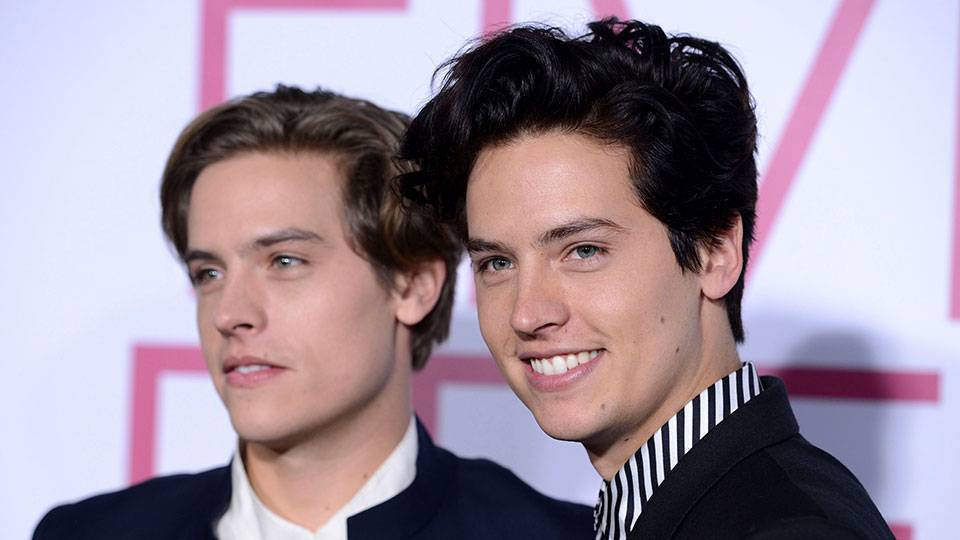 Dylan Sprouse’s Response to Cole Lili Reinhart’s Breakup Proves He’s the Best Bro - stylecaster.com