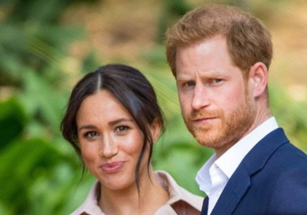 Prince Harry & Meghan Markle Call The Cops After Drones Fly Over Their Los Angeles Mansion - celebrityinsider.org - Los Angeles - Los Angeles