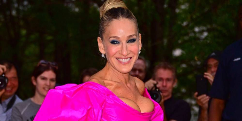 Sarah Jessica Parker Said the Stars of 'Hocus Pocus' Are All Down For a Sequel - www.marieclaire.com - Hollywood - city Sanderson