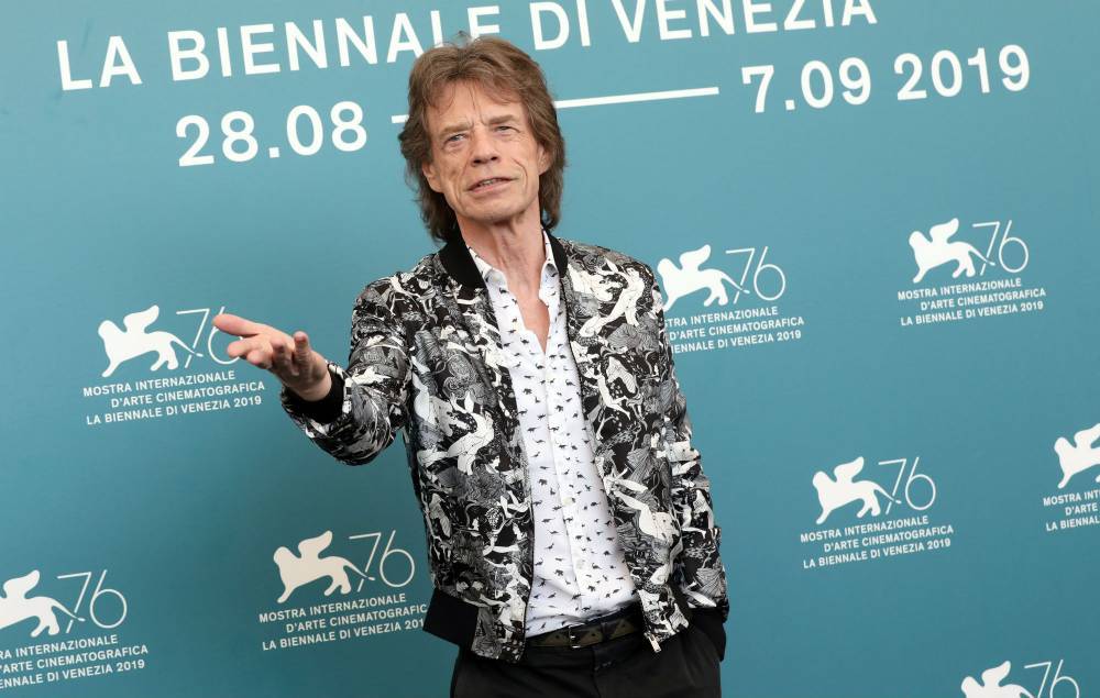 Watch Mick Jagger tackle some household chores in ‘How to Quarantine’ video - www.nme.com - USA