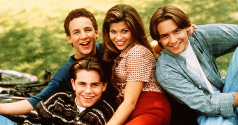Boy Meets World’s Most Iconic Moments: From Cory and Topanga’s First Kiss to ‘Feeny!’ - www.usmagazine.com