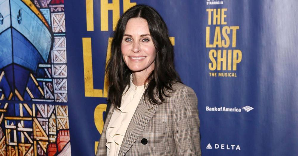 Courteney Cox Reveals the Most Bizarre Mother’s Day Gift She’s Received From Daughter Coco - www.usmagazine.com