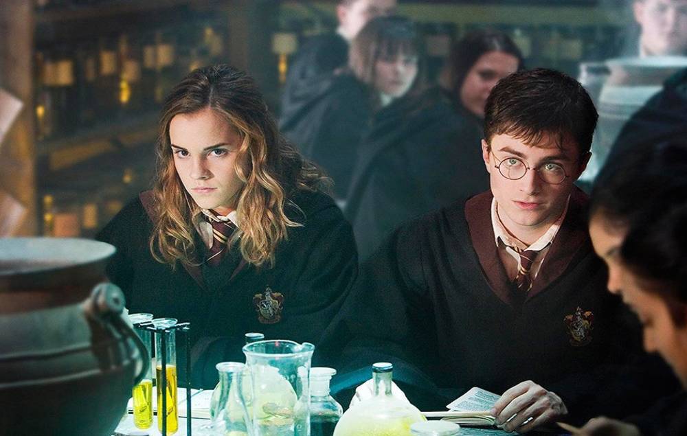‘Harry Potter’ stars pledge support to transgender community following J.K. Rowling’s comments - www.nme.com