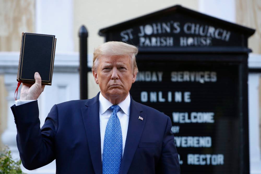 Donald Trump Shunned By Bishop For ‘Clearing’ Church Area ‘With Tear Gas’ To Use It For Photo Op - etcanada.com - Washington - county Lafayette
