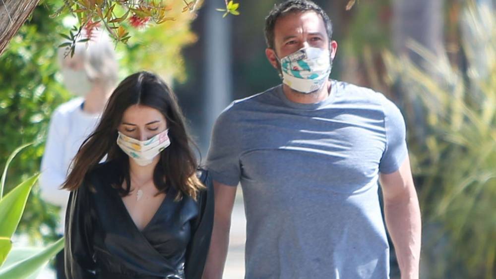 Ben Affleck Holds 'Black Lives Matter' Sign While Protesting With Girlfriend Ana de Armas - www.etonline.com - California - city Venice