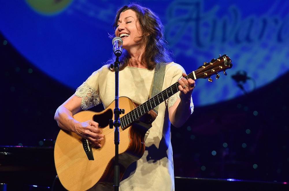 Amy Grant Has Open Heart Surgery to Fix Condition - www.billboard.com