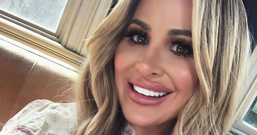 Kim Zolciak Claps Back at Critic Who Said Her ‘Photoshopping Is Out of Control’ - www.usmagazine.com - Atlanta