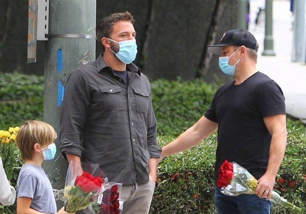 Ben Affleck, Matt Damon, And Their Families Visit Breonna Taylor Memorial - celebrityinsider.org - Los Angeles - Kentucky