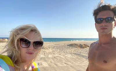 Rebel Wilson Shares Photos from Beach Getaway with Boyfriend Jacob Busch! - www.justjared.com