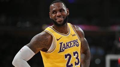 LeBron James FaceTimes His Mom to Celebrate NBA Championship -- See the Sweet Moment - www.etonline.com - Los Angeles