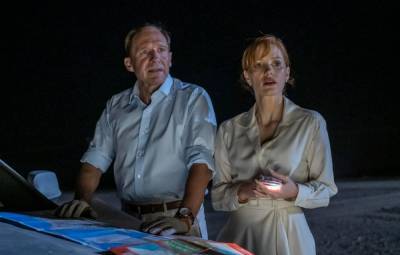 ‘The Forgiven’ First Look: Ralph Fiennes, Jessica Chastain, Matt Smith & More Star In Focus Features’ Upcoming Drama - theplaylist.net
