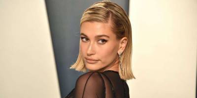 Hailey Bieber says wearing a face mask has removed pressure for her to always look good - www.msn.com