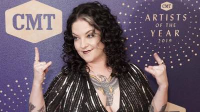 Ashley McBryde to Host 2020 CMT Music Awards With Kane Brown and Sarah Hyland - www.etonline.com