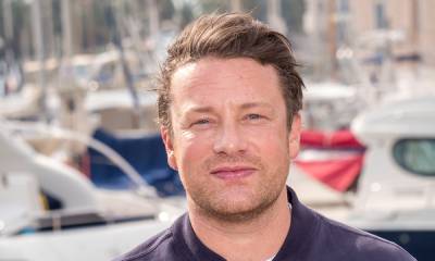 Jamie Oliver delights fans with adorable new family photo of wife Jools and their kids - hellomagazine.com - county Little River