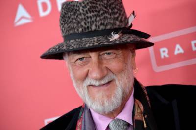 Mick Fleetwood Takes On The ‘Dreams’ And Juice Challenge - etcanada.com