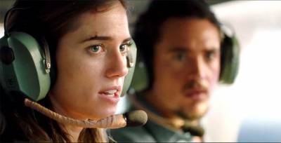 ‘Horizon Line’ Trailer: Allison Williams Discovers That Flying A Plane Is Tough When You’re Not A Pilot - theplaylist.net