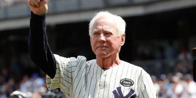 Whitey Ford Dead - New York Yankees Baseball Legend Dies at 91 - www.justjared.com - New York - New York