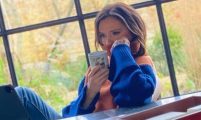 Victoria Beckham sports surprisingly casual outfit in lockdown - hellomagazine.com