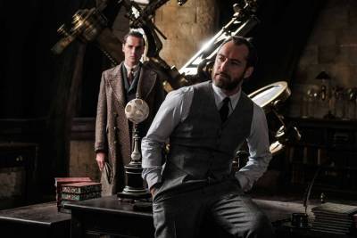 Jude Law Comments On Johnny Depp’s ‘Fantastic Beasts’ Departure & Will “Defer To The Studio” About Decision - theplaylist.net - Britain