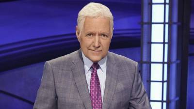 Alex Trebek Was Cremated, Wife Jean Will Keep His Ashes at Their Home - www.etonline.com - California - city Studio, state California