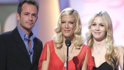 Jennie Garth and Tori Spelling Share the Heartbreaking Way One '90210' Star Remembered Luke Perry on Reboot - www.etonline.com