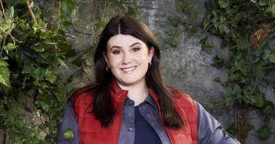 Hollie Arnold on I’m a Celebrity: Who is she and what is she famous for? OLD - www.msn.com