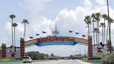 Disney to lay off 4,000 more at California, Florida parks - abcnews.go.com - California - Florida