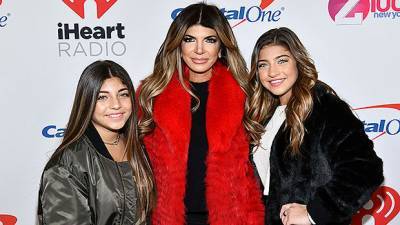 Teresa Joe Giudice’s 4 Daughters, 11 To 19, Look So Grown Up In Glam Thanksgiving Photo - hollywoodlife.com - New Jersey