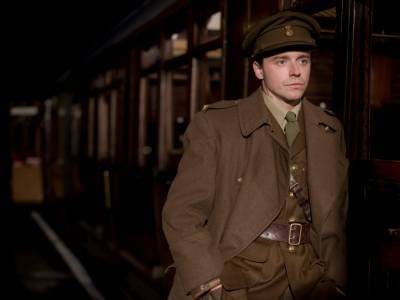 Terence Davies’ WWI Drama ‘Benediction’ Wraps Shoot With Geraldine James, Jeremy Irvine, Simon Russell Beale Among Joiners; First Look At Jack Lowden Pic - deadline.com - Britain