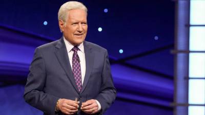 Alex Trebek Dead at 80: Jimmy Kimmel, William Shatner, and More Stars Mourn 'Jeopardy!' Host's Death - www.etonline.com
