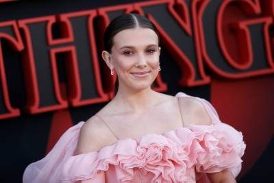 Millie Bobby Brown Breaks Down While Talking About Being Harassed While Christmas Shopping - etcanada.com