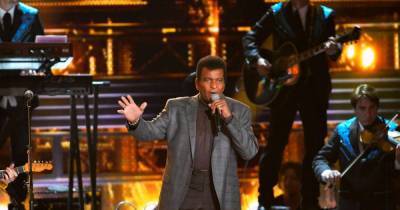 Country singer Charley Pride dead from coronavirus at 86 - www.msn.com - USA - county Dallas