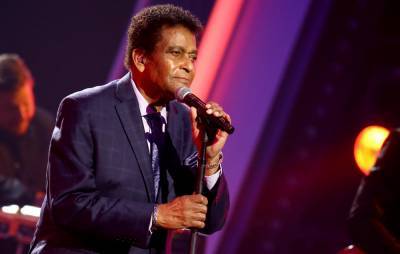 Charley Pride, pioneering African-American country singer, dies from COVID-19 complications - www.nme.com - USA