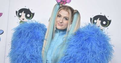 Meghan Trainor's baby bump gets in on the 'Gonna Know' trend with 10 weeks to go - www.msn.com