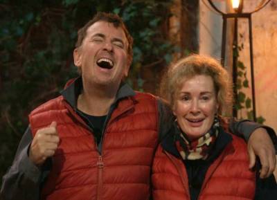 Shane and Beverley delight I’m a Celeb viewers with soap pub crossover - evoke.ie