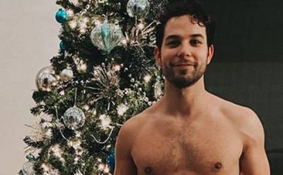 Skylar Astin Covers Up with Just a Present While Celebrating Chanukah in His Birthday Suit! - www.justjared.com