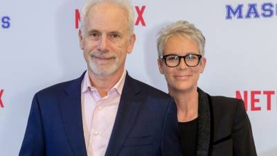Jamie Lee Curtis Pays Tribute to Husband Christopher Guest on Their 36th Anniversary - www.etonline.com