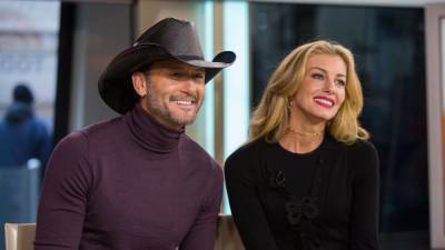 Tim McGraw and Faith Hill Throw 'Game of Thrones' Themed Christmas Dinner Complete With Epic Costumes - www.etonline.com