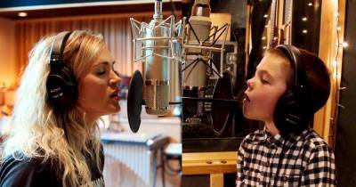 Carrie Underwood Sings With Son Isaiah, 5, in ‘My Gift’ Christmas Special - www.usmagazine.com - Oklahoma