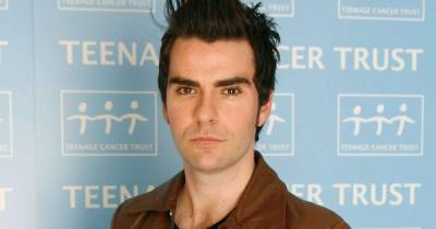 Stereophonics star Kelly Jones praises son for coming out as transgender: ‘I’ve learned a lot from him’ - www.msn.com