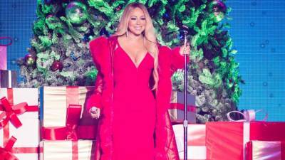 Mariah Carey Reveals Her Favorite Christmas Songs by Other Artists - www.etonline.com