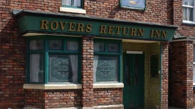 Soap specials to reflect on memorable moments of Coronation Street and Emmerdale - www.breakingnews.ie - Manchester