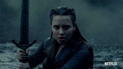 Katherine Langford Picks Up A Sword In Netflix’s ‘Cursed’ Trailer - etcanada.com