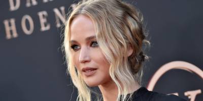 Jennifer Lawrence Joins Twitter to Bring Attention to Breonna Taylor - www.wmagazine.com - city Louisville