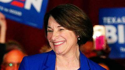 Amy Klobuchar Withdraws Herself From VP Consideration Urges Biden To Choose A ‘Woman Of Color’ - hollywoodlife.com - Minnesota